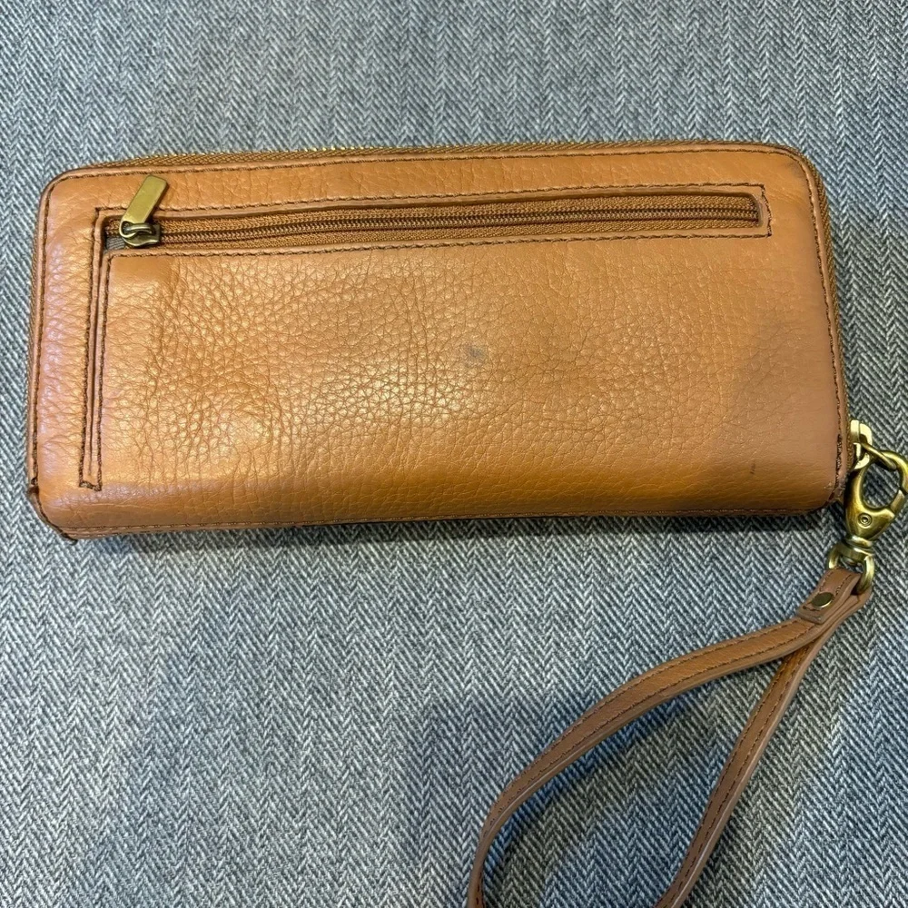Fossil Pebble Leather Wallet Wristlet